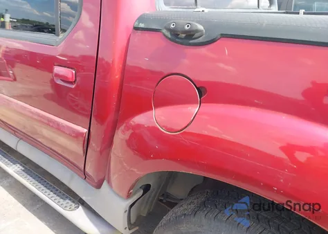 2003 Ford Explorer Sport Trac Xls/Xlt from USA, damaged, VIN 1FMZU67E83UA81127